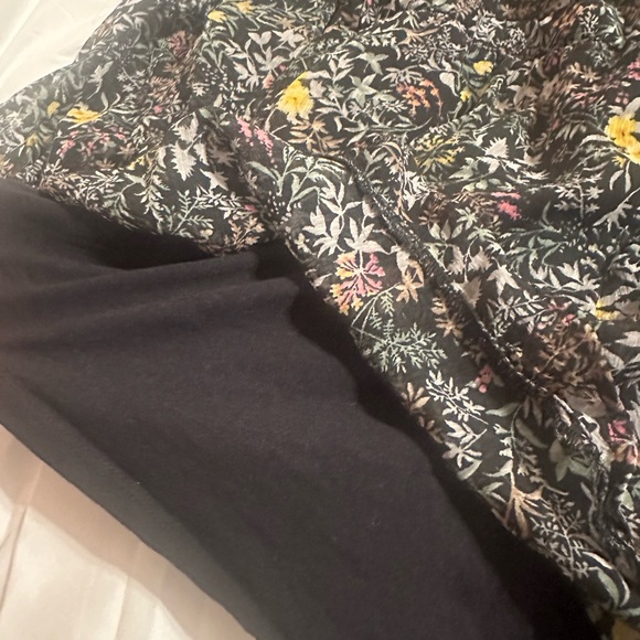 American Eagle Outfitters Floral Ruffled Romper Jumpsuit Sz 12 - Picture 7 of 16